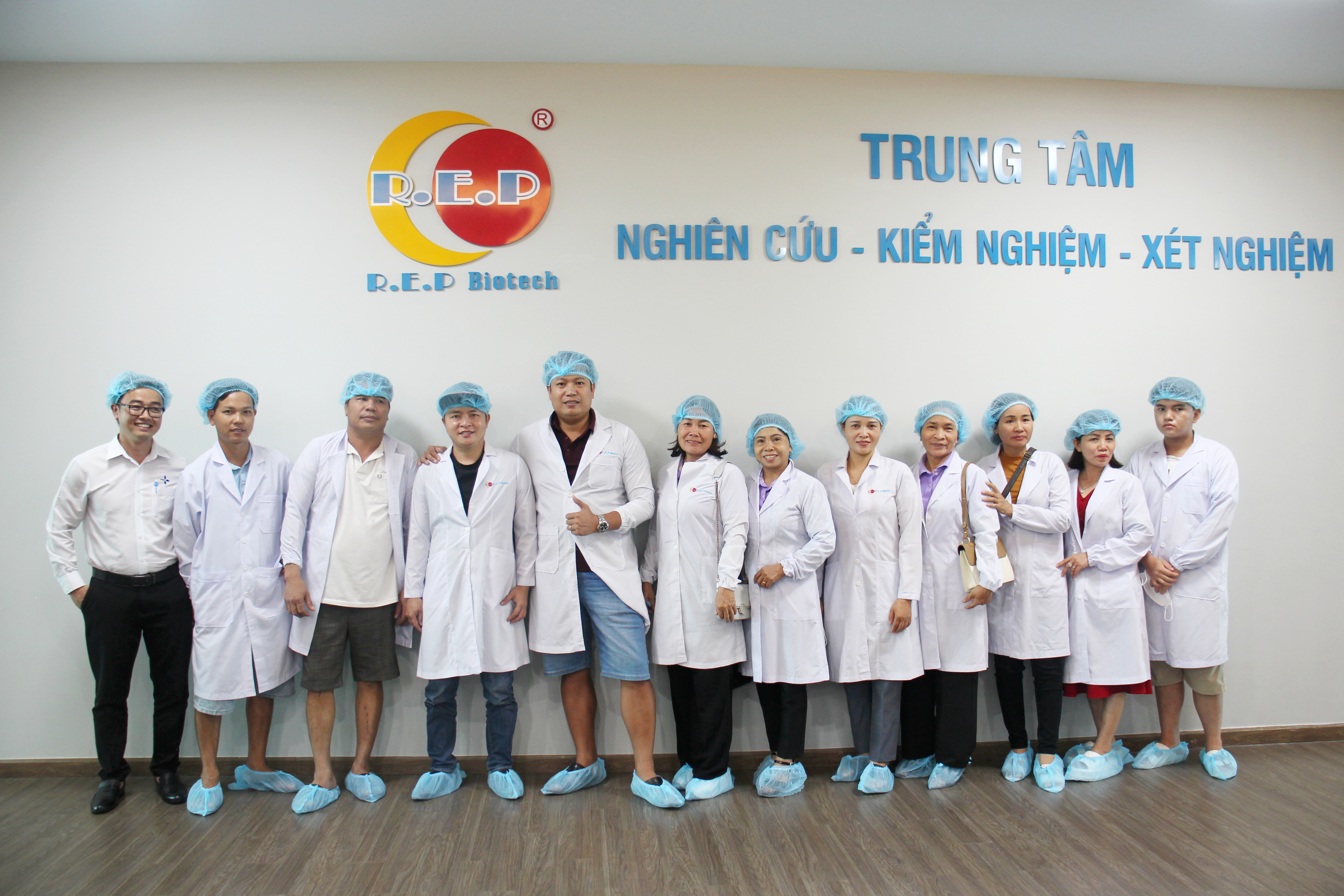 CHÀO ĐÓN KHÁCH HÀNG THAM QUAN NHÀ MÁY R.E.P BIOTECH